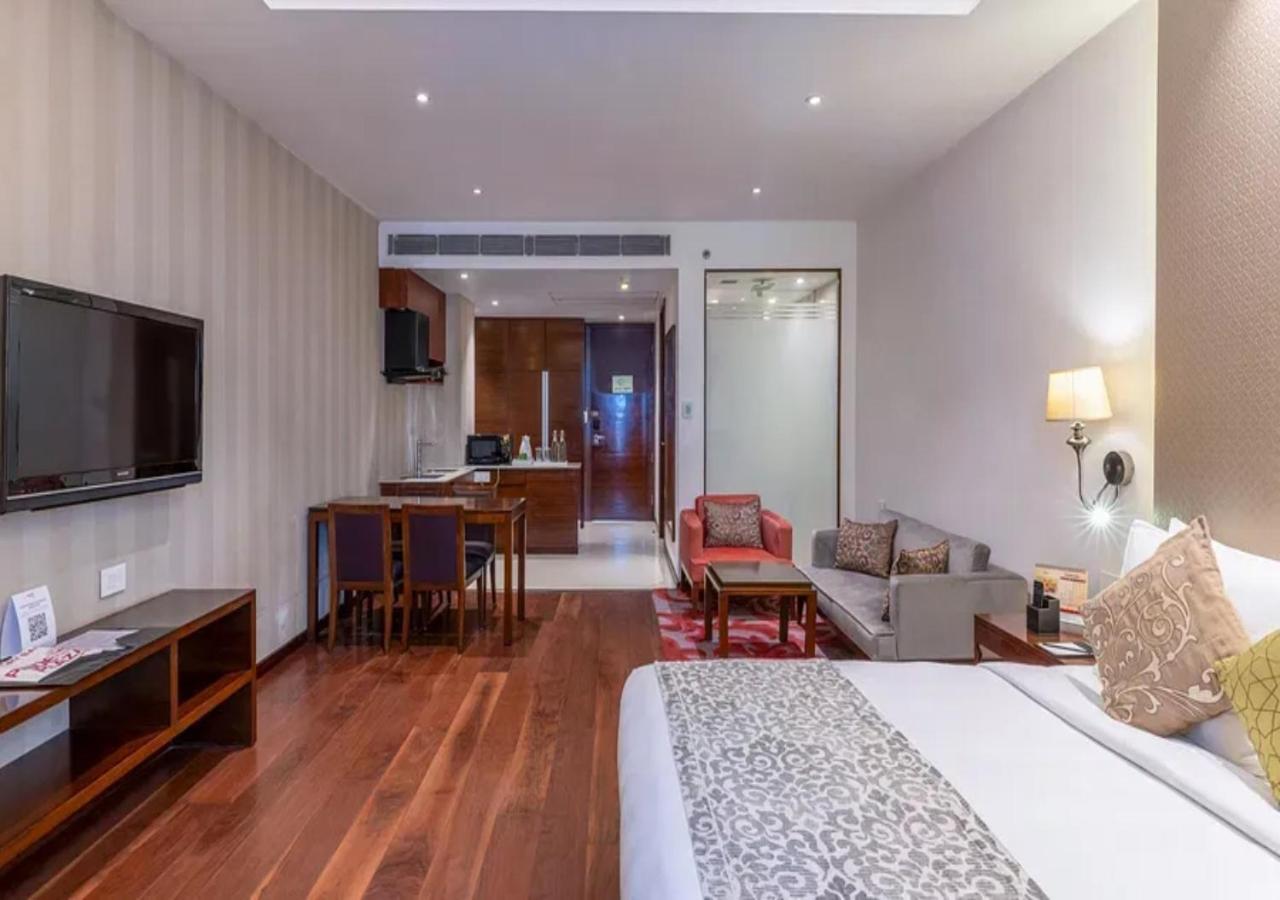 Hotel O Cean Suites Near Igi Airport New Delhi Buitenkant foto