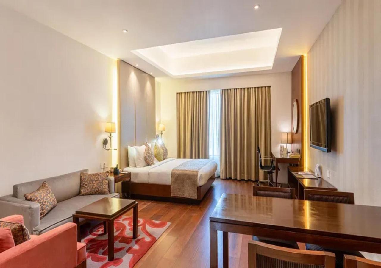 Hotel O Cean Suites Near Igi Airport New Delhi Buitenkant foto