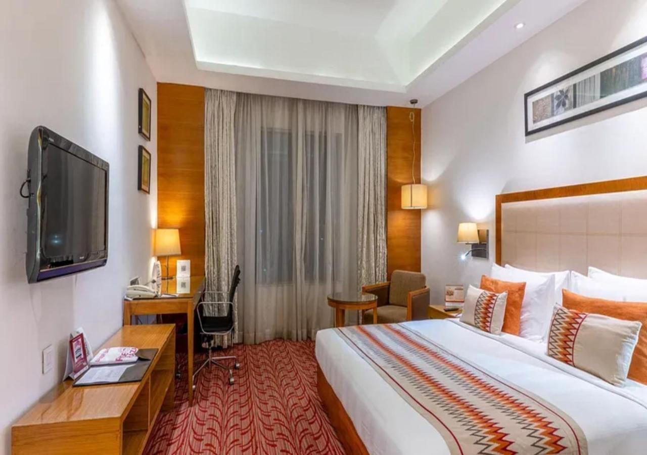 Hotel O Cean Suites Near Igi Airport New Delhi Buitenkant foto